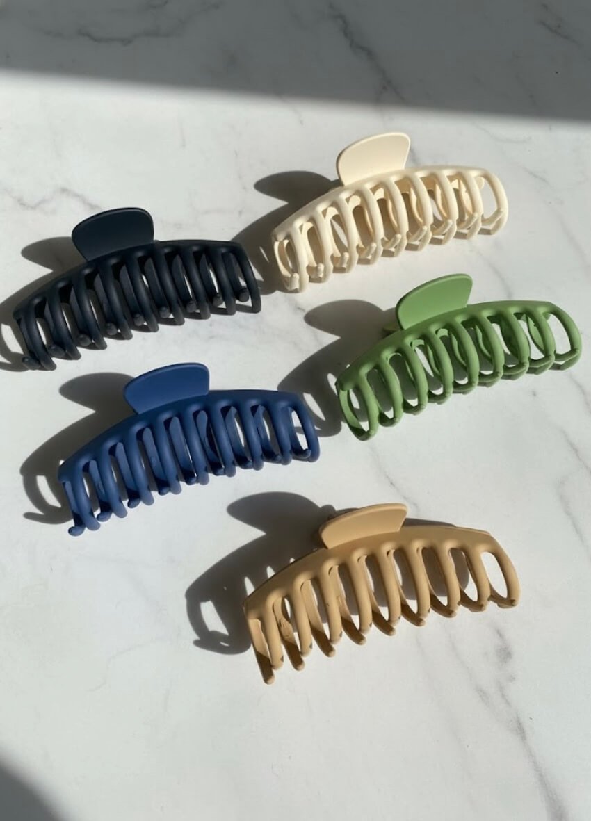 Collection view – Form Clamp and other clamp hair clips by YUNA