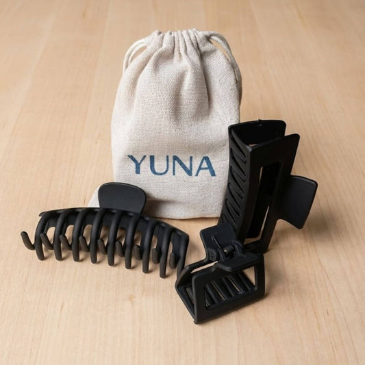 Hair Clip Black in fornt of profile